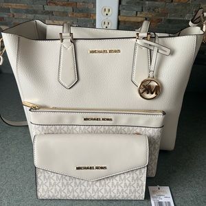 Michael Kors Kimberly tote